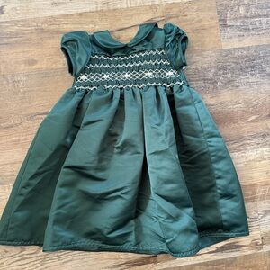 Isabel Garreton hand smocked green satin girls dress 2T